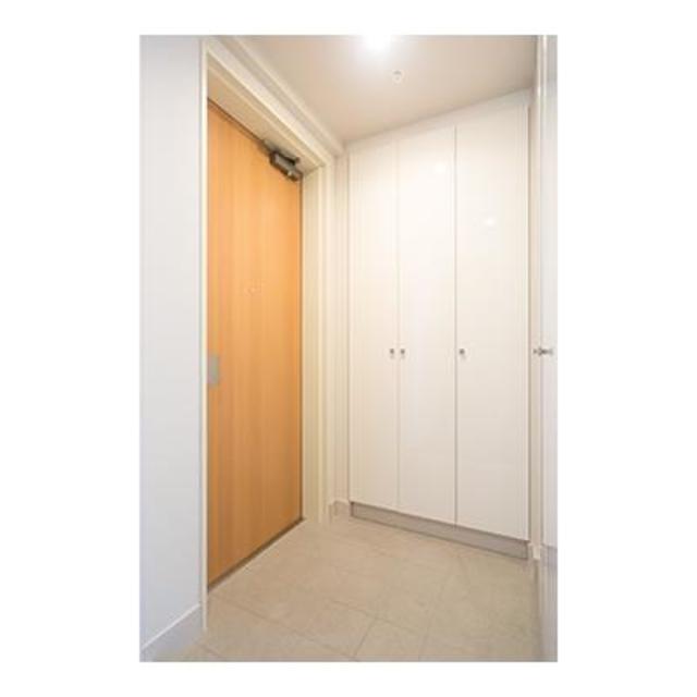 玄関　※写真は同タイプ住戸です。