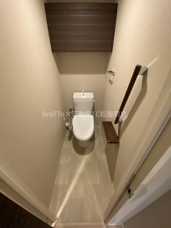 トイレ　トイレ（ウォシュレット付き）