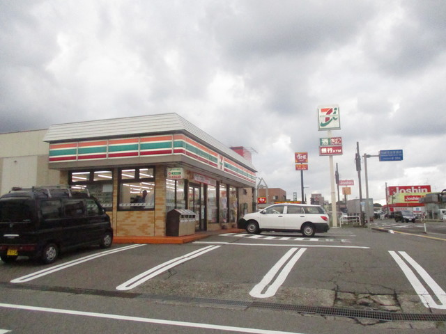 コンビニ　セブンイレブン柏崎穂波町店（コンビニ）まで370m
