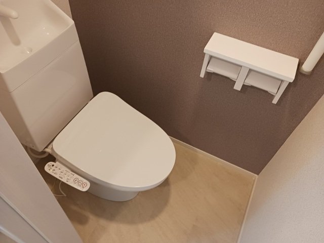 トイレ　コンパクトで使いやすいトイレです