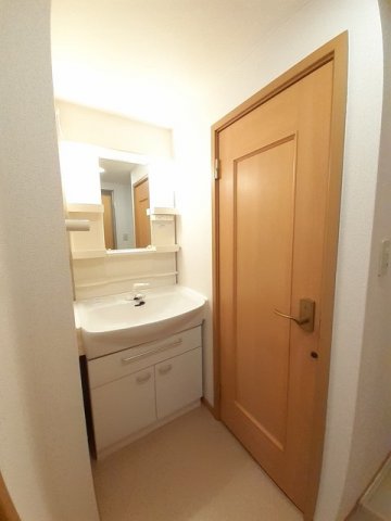 洗面設備　忙しい朝には欠かせない洗面所です