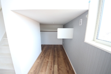 収納　ロフト下収納