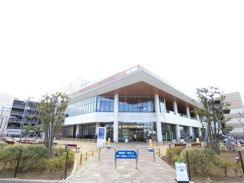ショッピングセンター　アピタテラス横浜綱島（ショッピングセンター）まで1720m