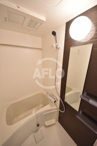 バス・シャワールーム　ファーストフィオーレ九条　バスルーム