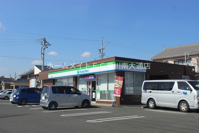 コンビニ　ファミリーマート豊川寿通店（コンビニ）まで545m