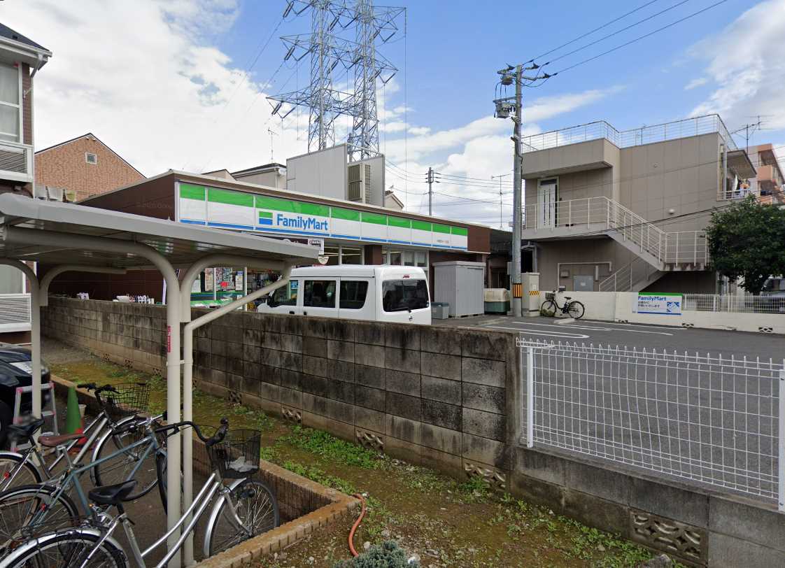 コンビニ　ファミリーマート川崎宮内一丁目店（コンビニ）まで520m