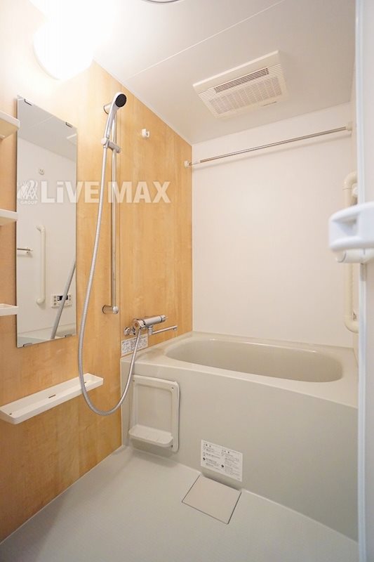 バス・シャワールーム　※同マンション参考写真