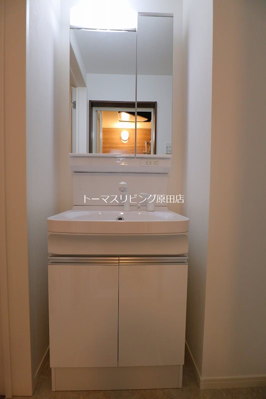 洗面設備　101号室写真