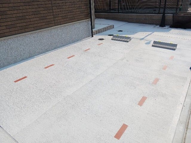 駐車場　駐車場があるので、車を買う予定の方も安心です