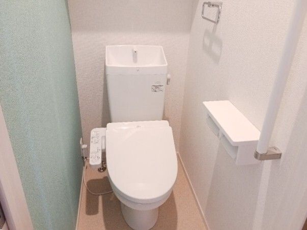 トイレ　トイレもきれいです