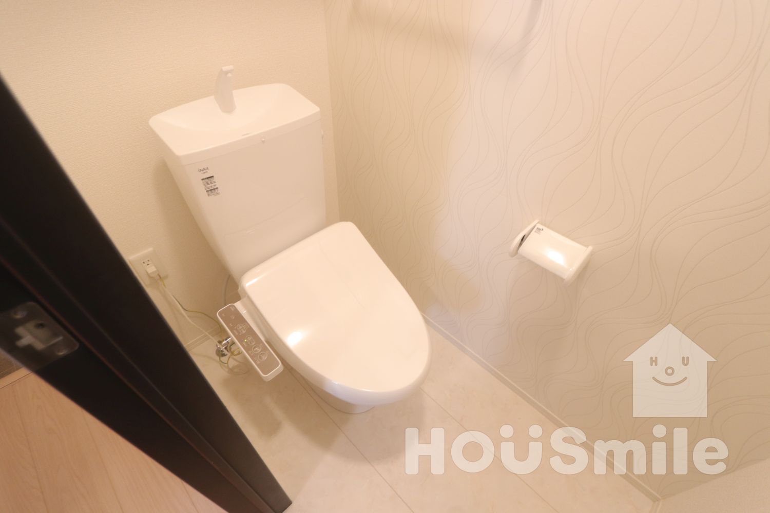 トイレ　※現在建築中・写真は同タイプを使用