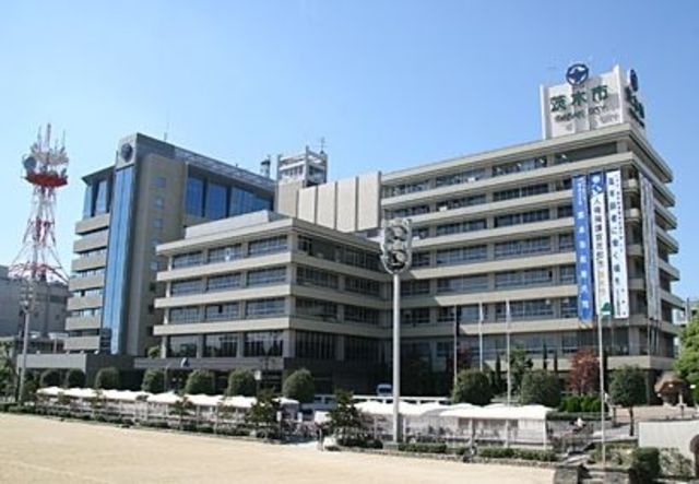 郵便局　茨木市役所内郵便局（郵便局）まで657m