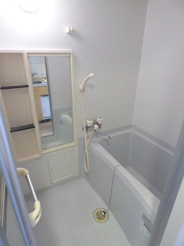 バス・シャワールーム　別のお部屋の写真です。ご参考までに。