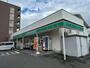 ドラックストア　ローソン100岩倉店（ドラッグストア）まで172m