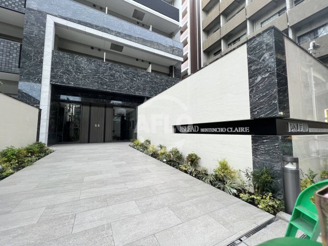 エントランス　エスリード弁天町クレール　エントランス