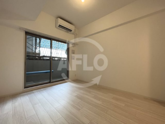 居室・リビング　エスリード弁天町クレール　リビング