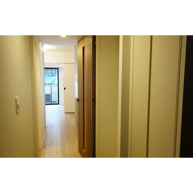 玄関　※写真は同タイプ住戸です。