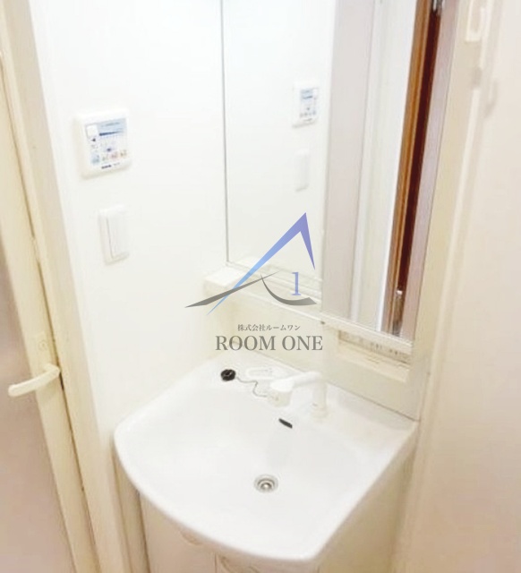 洗面設備　洗面台です。
