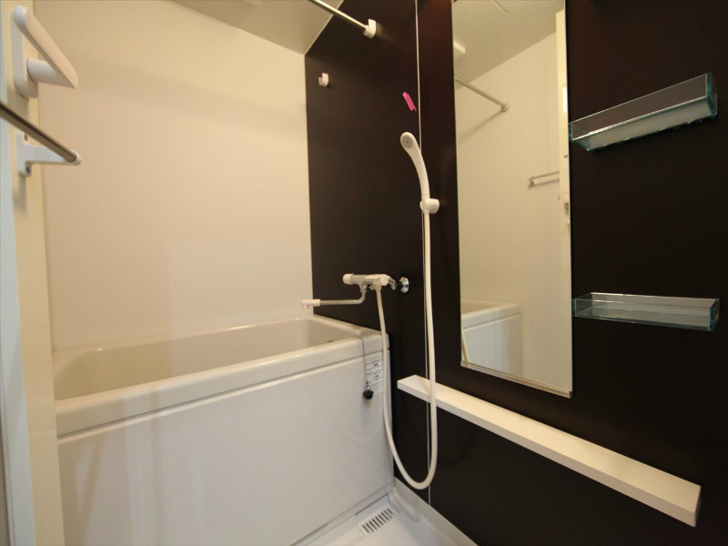 バス・シャワールーム　浴室暖房乾燥機付　24時間換気機能付バスルーム