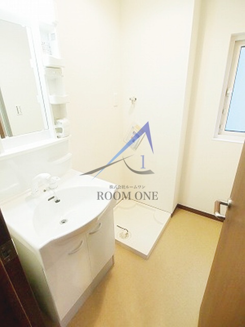 洗面設備　独立洗面台です。