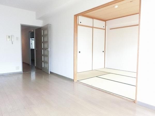 居室・リビング　リビング