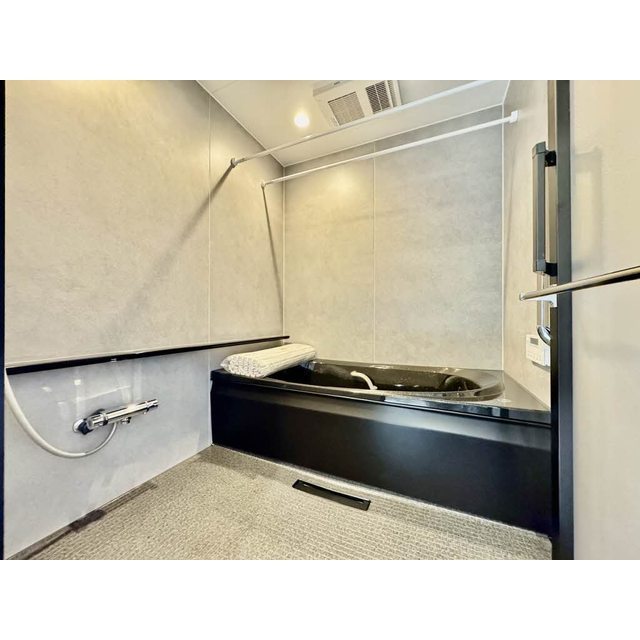 バス・シャワールーム　バスルーム