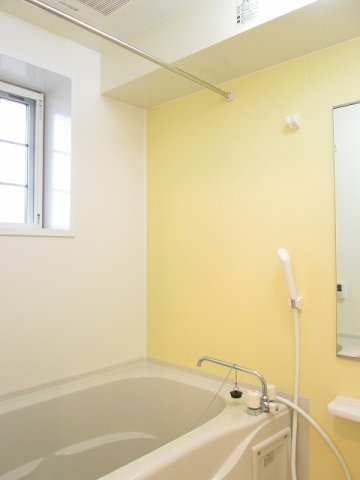 バス・シャワールーム　お風呂です