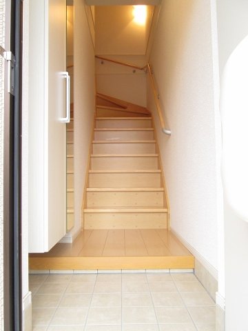 玄関　明るい玄関です