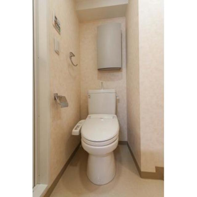 トイレ　※写真は同タイプ住戸です。