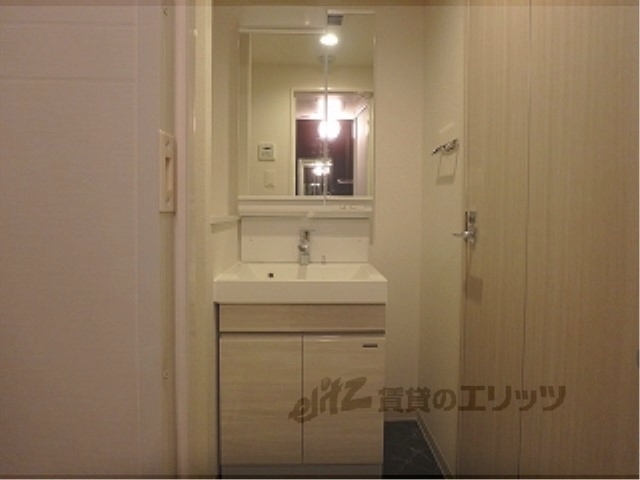 洗面設備　独立洗面台