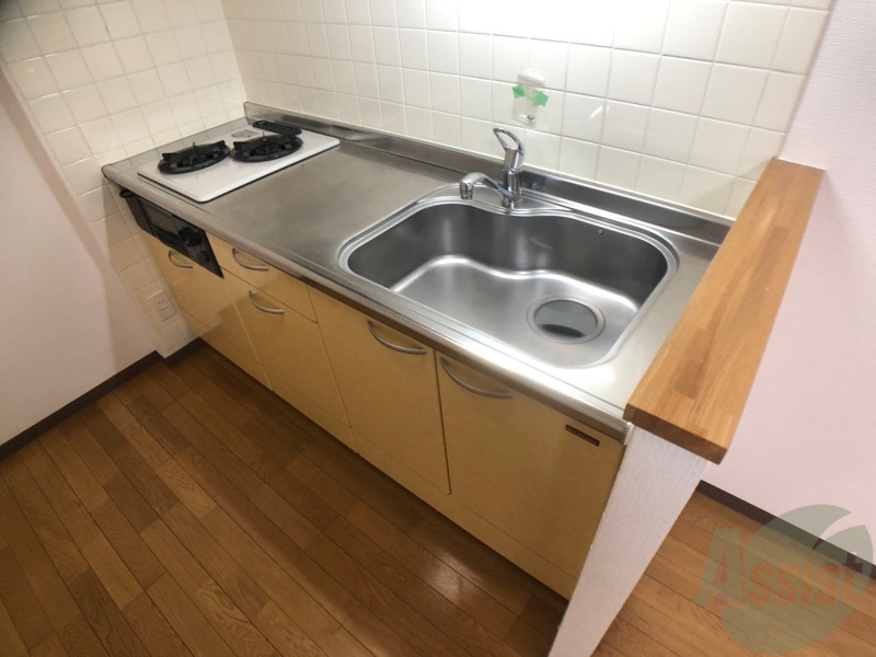 キッチン　キッチンはスペースも広々していて使いやすそうですよ！