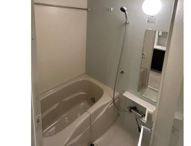 バス・シャワールーム　ゆったり過ごせるお風呂です