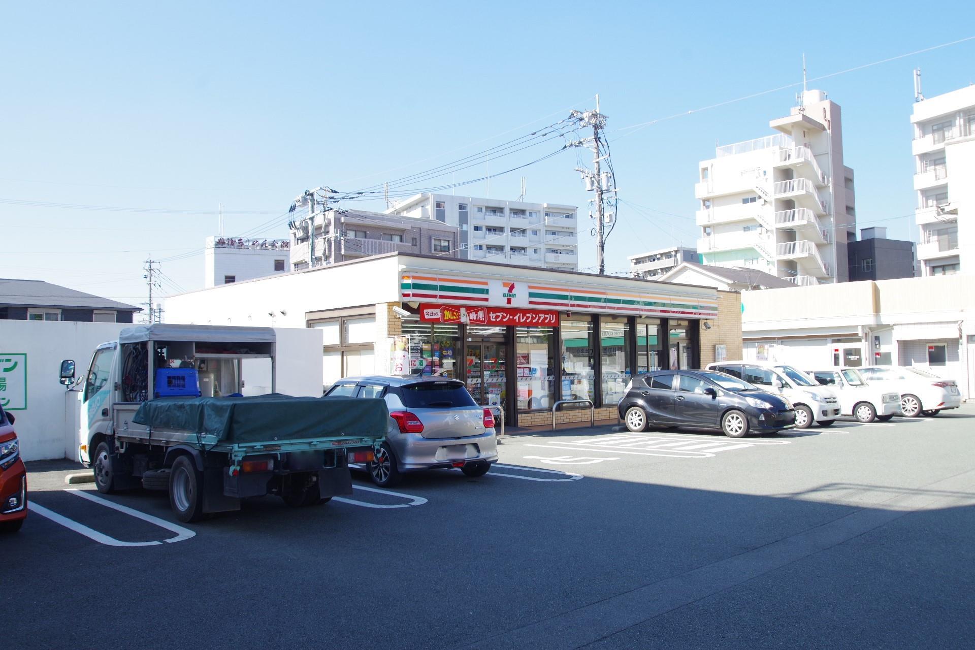 コンビニ　セブン-イレブン 熊本白山２丁目店（コンビニ）まで254m