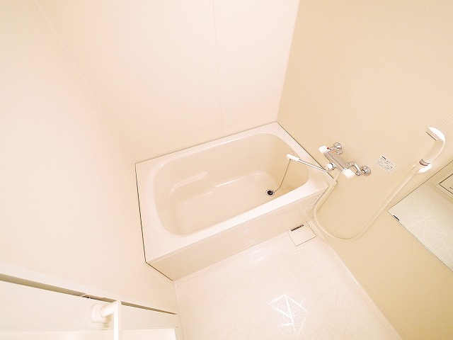 バス・シャワールーム　お風呂です