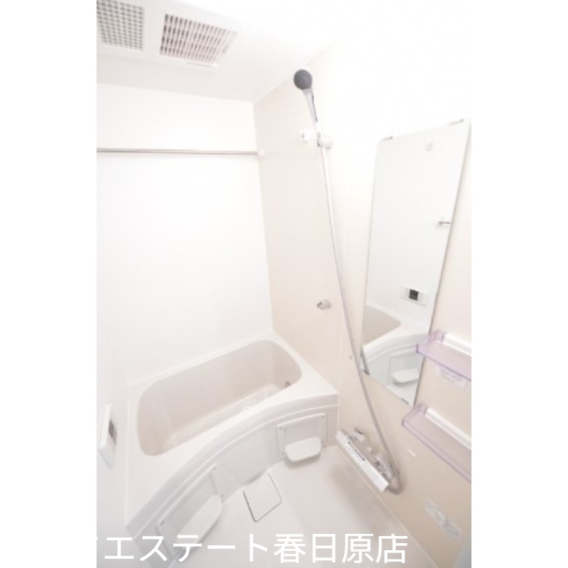 バス・シャワールーム　同型タイプの写真です