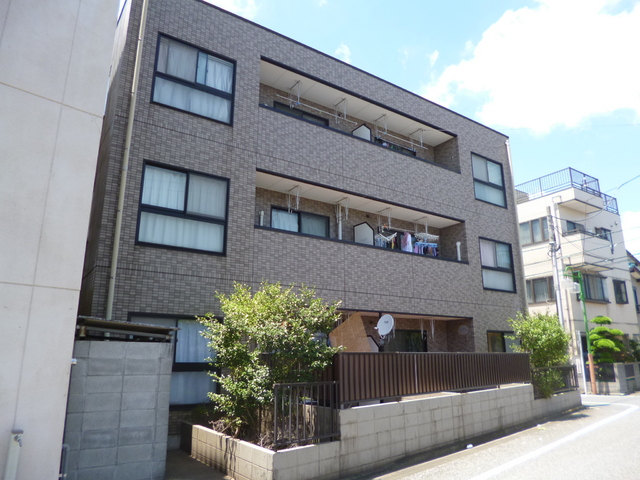 建物外観　しっかりしたマンションタイプです♪