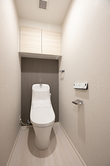 トイレ　※写真は同タイプ住戸です。