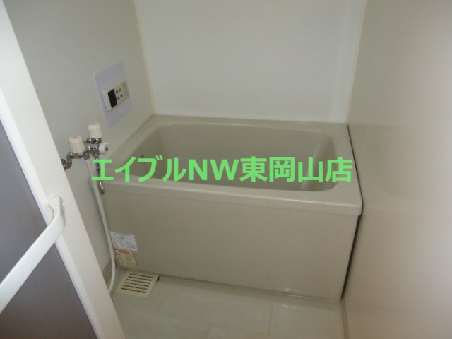 バス・シャワールーム　バス