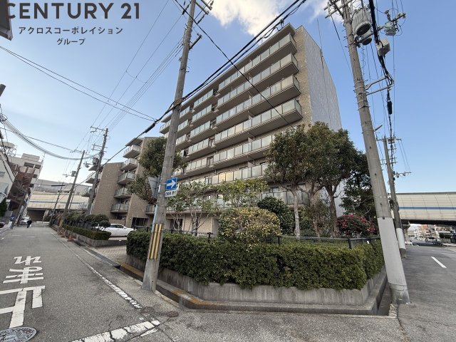 建物外観　敷地内に駐車場あります！