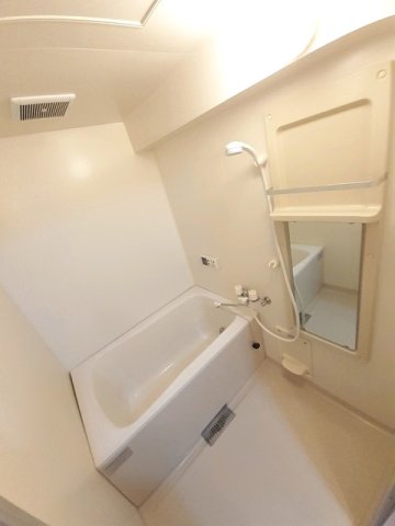 バス・シャワールーム　お風呂で日々の疲れを落としましょう