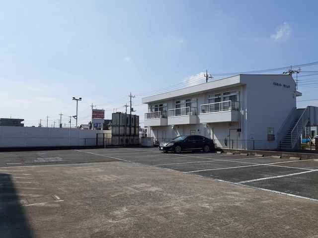 駐車場　駐車スペースもあります