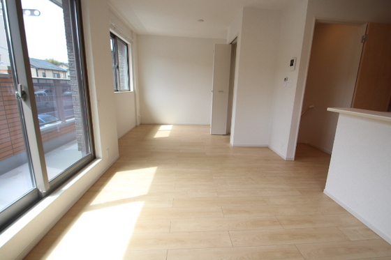 居室・リビング　※別部屋の写真です