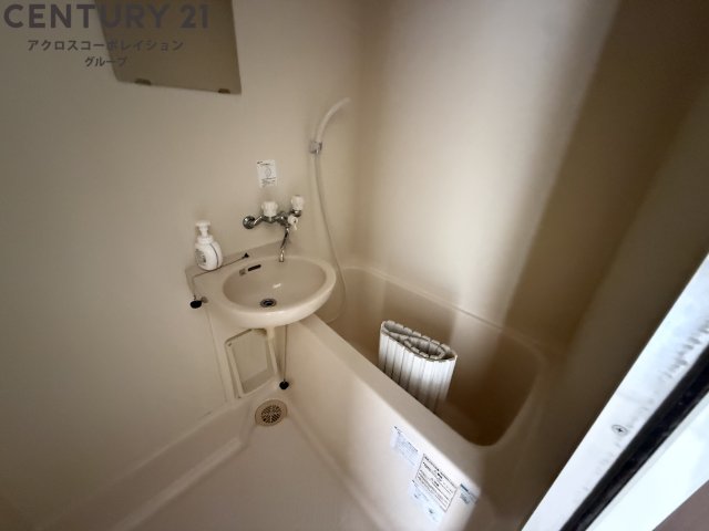 バス・シャワールーム　シンプルな2点ユニットバス