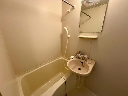 バス・シャワールーム　設備・仕様は号室により異なる為、現状を優先いたします。