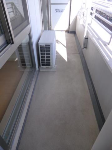 バルコニー　南向き日当たり良好のバルコニー