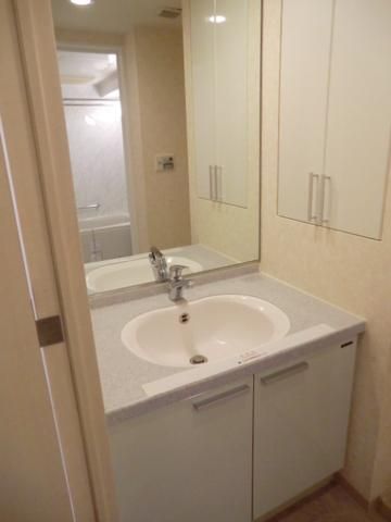 洗面設備　独立洗面台　脱衣所