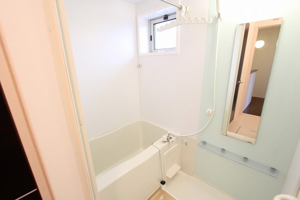 バス・シャワールーム　一日の疲れを癒してください