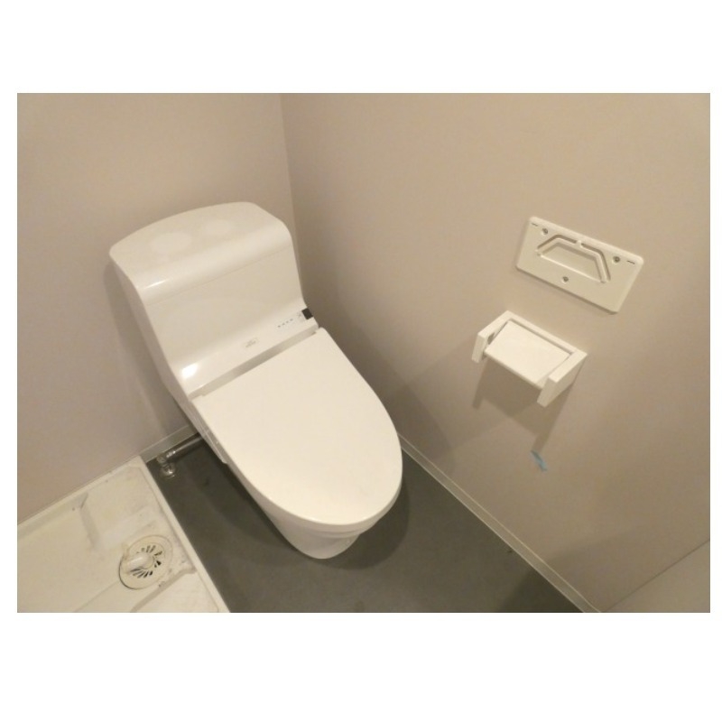 トイレ　ウォシュレット設置済み