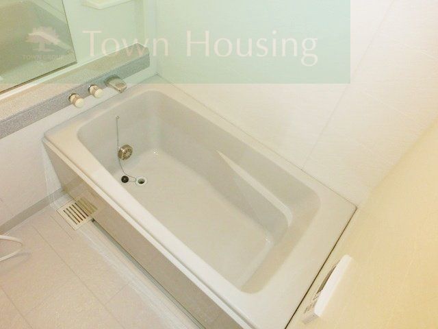 バス・シャワールーム　追い焚き完備