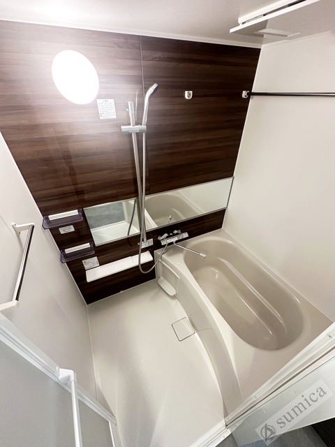 バス・シャワールーム　浴室暖房乾燥機付きバスルーム